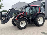 Schlepper / Traktor Valtra N103 Hitech5 met voorlader