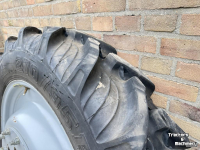 Räder, Reifen, Felgen & Distanzringe Taurus 270/95R32-48