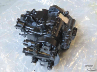 Schlepper / Traktor Versatile Brandstofpomp NewH /Versatile 9030E  /9030V Parts nr:87801507R