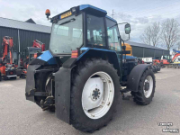 Schlepper / Traktor New Holland 7740