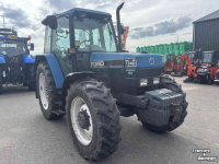 Schlepper / Traktor New Holland 7740