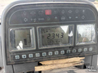 Schlepper / Traktor New Holland 7740