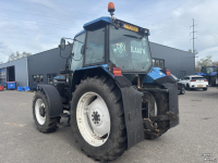 Schlepper / Traktor New Holland 7740