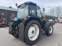 Schlepper / Traktor New Holland 7740