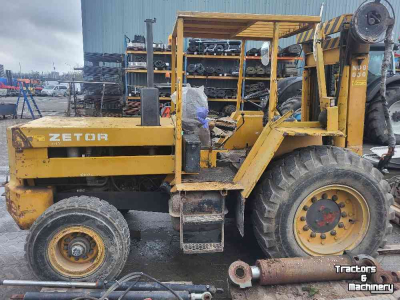 Geländestapler Zetor N9-030