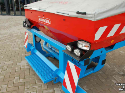 Frontbehälter Sämaschine Monosem Duo tank met 1500 liter  - 84400