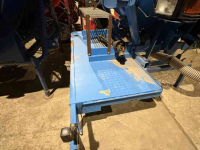 Drillmaschine Pneusej  FT1 front zaaitank met gewicht
