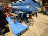 Drillmaschine Pneusej  FT1 front zaaitank met gewicht