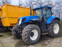 Schlepper / Traktoren New Holland T7220 met veel opties en Herder