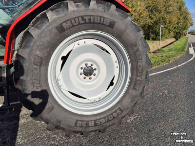 Schlepper / Traktor Massey Ferguson 4235 Dyna-Shift