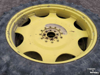 Räder, Reifen, Felgen & Distanzringe  300/95R46 steek 140/205/8