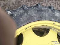Räder, Reifen, Felgen & Distanzringe  300/95R46 steek 140/205/8