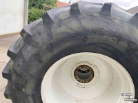 Räder, Reifen, Felgen & Distanzringe Vredestein banden set  650/85R38 & 600/70R30 breedspoor !