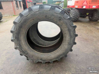 Räder, Reifen, Felgen & Distanzringe BKT 520/70R38