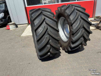 Räder, Reifen, Felgen & Distanzringe BKT Set demo wielen BKT 540x65R28 velg klasse 3