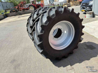 Räder, Reifen, Felgen & Distanzringe BKT Set demo wielen BKT 540x65R28 velg klasse 3