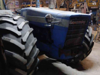 Schlepper / Traktor County 1164