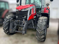 Schlepper / Traktor Massey Ferguson 7S.165 DVT