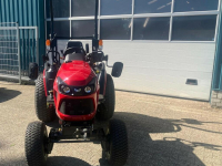 Schlepper / Traktor Yanmar SA426V-R