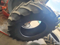 Räder, Reifen, Felgen & Distanzringe Continental 580-70 R 38  en 480-70 R 28