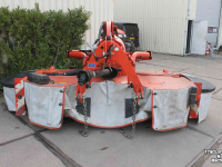 Mähwerk Kuhn GMD3125F-FF front schijvenmaaier frontmaaier snelwissel op de messen
