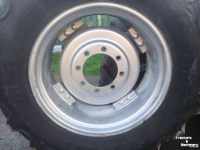 Räder, Reifen, Felgen & Distanzringe BKT 600/65R38 - 380/85R28