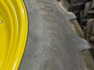 Räder, Reifen, Felgen & Distanzringe  380/90R46  &  380/85R30