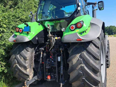 Schlepper / Traktor Deutz-Fahr 6215 TTV