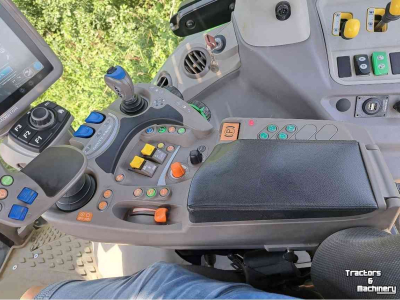 Schlepper / Traktor Deutz-Fahr 6215 TTV