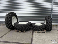 Räder, Reifen, Felgen & Distanzringe BKT Agrimax Banden 480/70R34 en 380/70R24 Verstelbare Velgen