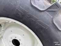 Räder, Reifen, Felgen & Distanzringe BKT Agrimax Banden 480/70R34 en 380/70R24 Verstelbare Velgen