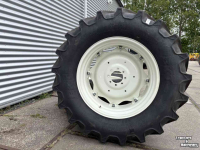 Räder, Reifen, Felgen & Distanzringe BKT Agrimax Banden 480/70R34 en 380/70R24 Verstelbare Velgen
