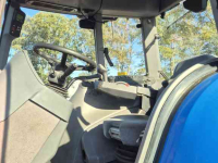 Schlepper / Traktor New Holland TVT 145 Met Fronthef, Motor defect