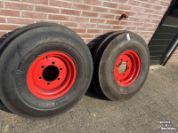 Schlepper / Traktor Fendt 100 en 300 seie