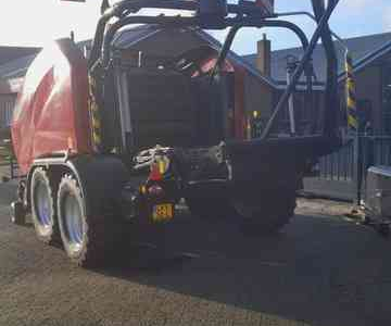 Pressen Case-IH RB545 sillage pack
