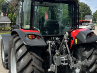 Schlepper / Traktor Massey Ferguson 4710 ESSENTIAL