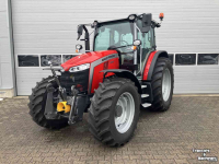 Schlepper / Traktor Massey Ferguson 5M.125