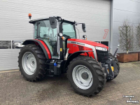 Schlepper / Traktor Massey Ferguson 5M.125