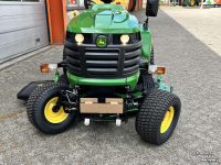 Aufsitzrasenmäher John Deere X940