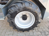 Radlader Giant G3500