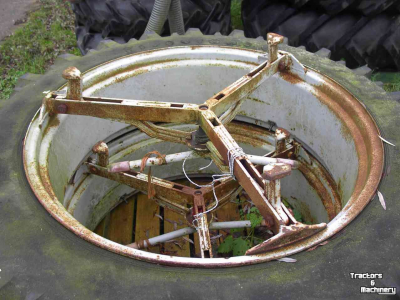 Räder, Reifen, Felgen & Distanzringe Molcon 13.6 x 38