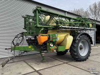 Anhängefeldspritze Amazone UX 5200 Getrokken Veldspuit