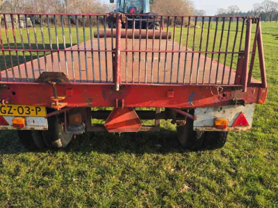Anhänger  Balenwagen / Platte wagen / landbouwaanhanger