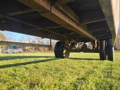 Anhänger  Balenwagen / Platte wagen / landbouwaanhanger