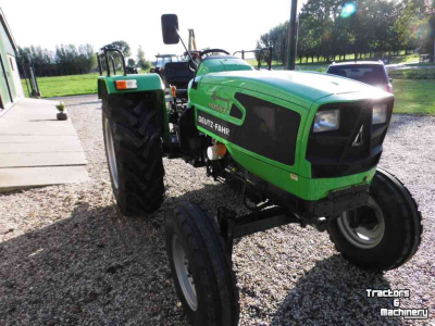 Schlepper / Traktor Deutz-Fahr 4055