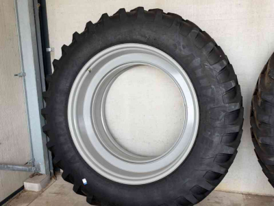 Räder, Reifen, Felgen & Distanzringe  380/105R50