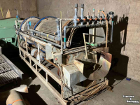 Sonstige Transport- und Industriemaschinen und Zubehör  Machines voor de verwerking van groente