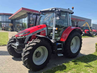 Schlepper / Traktor Massey Ferguson 5S.125