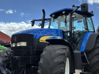 Schlepper / Traktor New Holland TM190