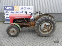 Schlepper / Traktor Massey Ferguson FE35